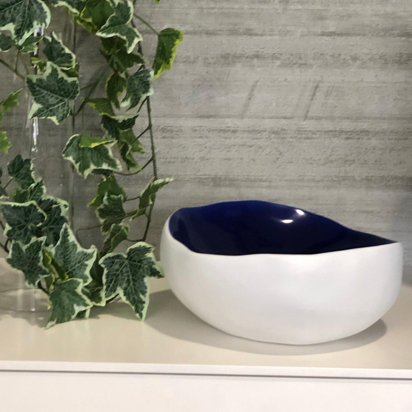 Elite To Be ciotola in ceramica mod. Rainbow 29 x 29 x 11 cm bianco/blu