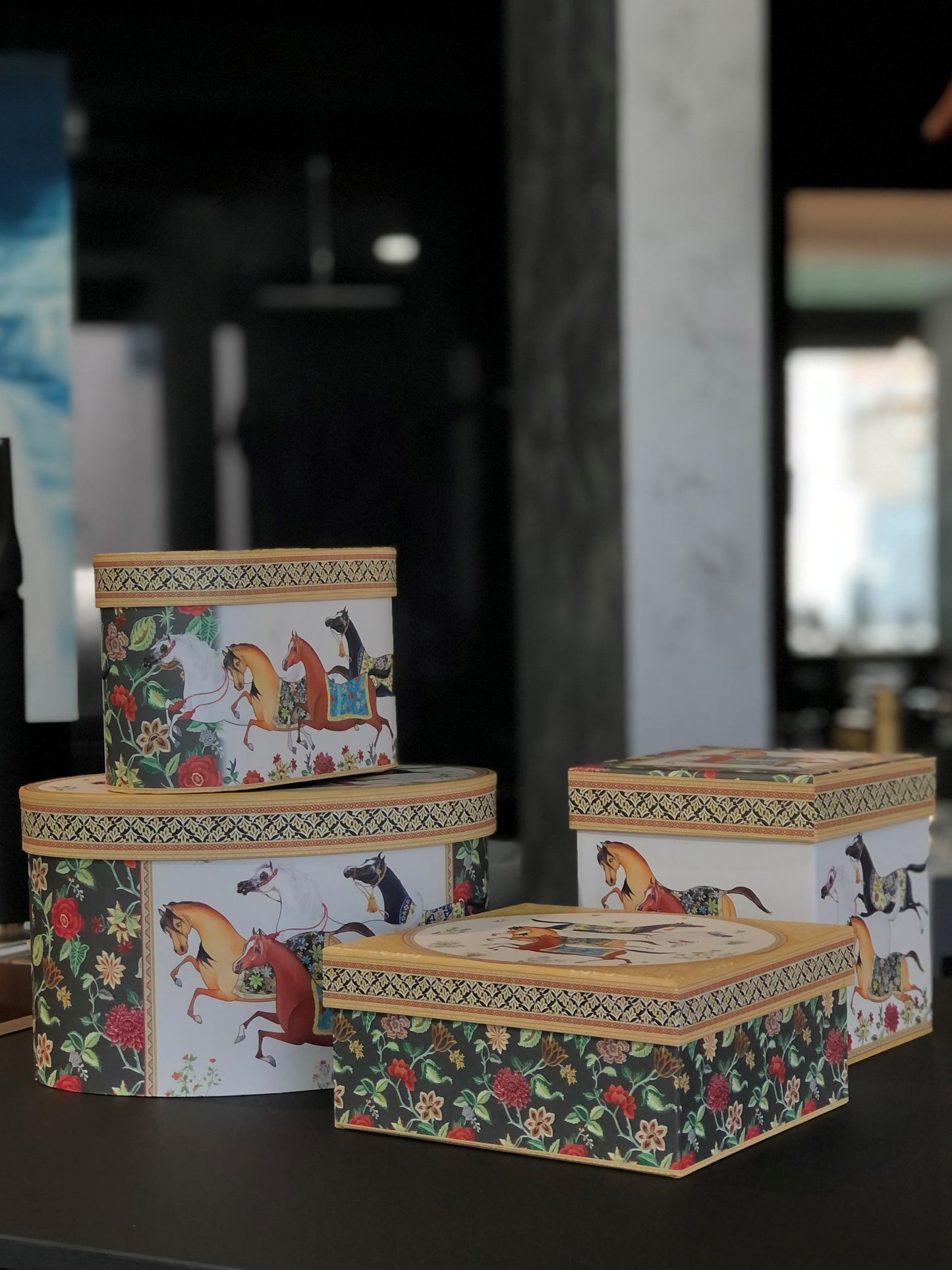 Enzo De Gasperi, Teapot horses one-for-one, porcelain