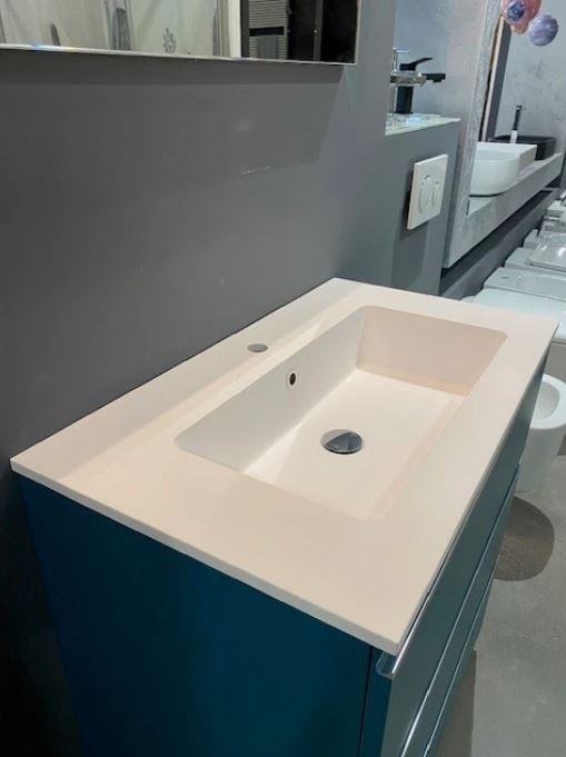 Ideagroup, mobile lavabo a terra System laccato opaco blu rana con top + lavabo integrato in Mineralsolid bianco opaco L80 cm