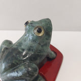 The Traveler's Treasure, Frog figurine