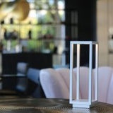 Zafferano, lampada Home PRO tavolo bianco opaco con base ricarica wireless