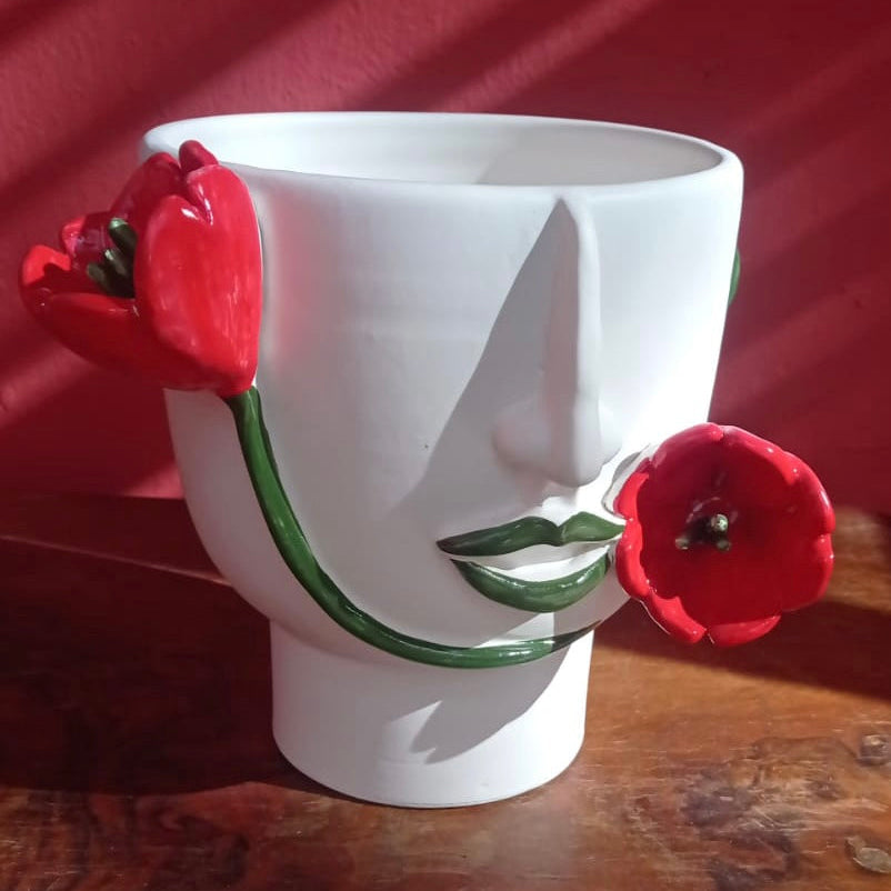 Patrizia Italiano, Vaso scultura siciliano LA CONTURBANTE fatto a mano in ceramica, medio