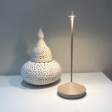 Zafferano, lampada Pina PRO tavolo sabbia con base ricarica wireless