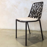 Fast mod. Forest chair in aluminum color Maracuja, with Ivory Patio cushion included