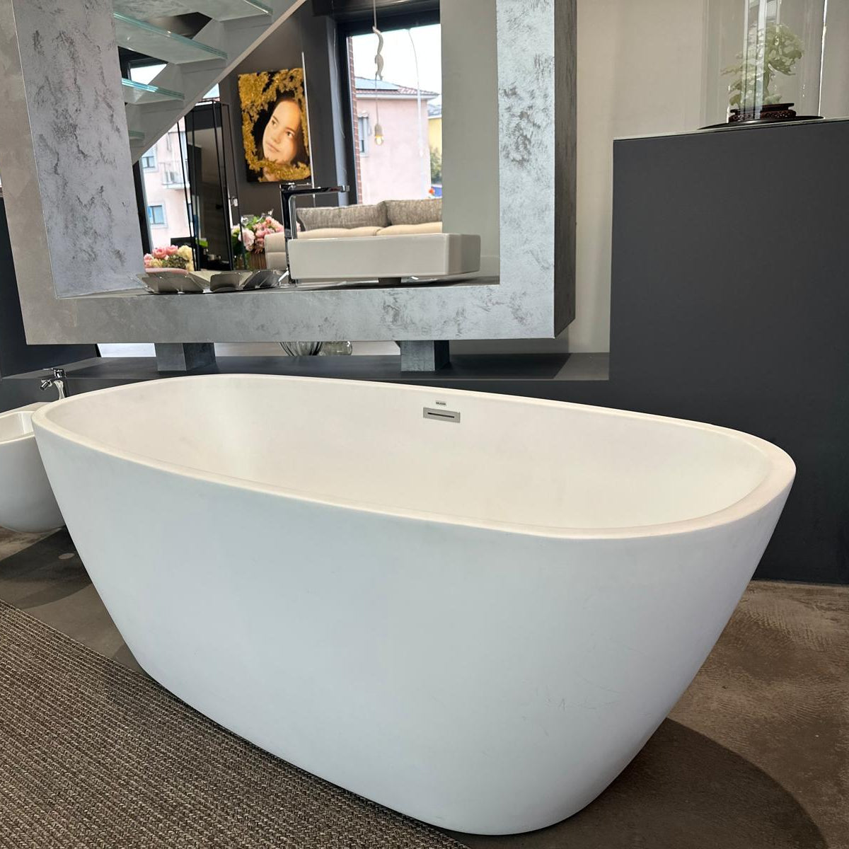 Ceramica Galassia, vasca freestanding Flow, 170x78xh54 cm, acrilico bianco opaco