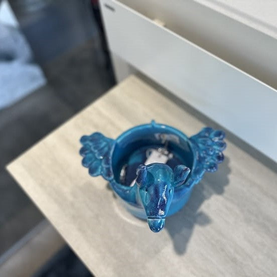 Patrizia Italiano, Vaso scultura siciliano Asino che vola fatto a mano in ceramica, medio, azzurro