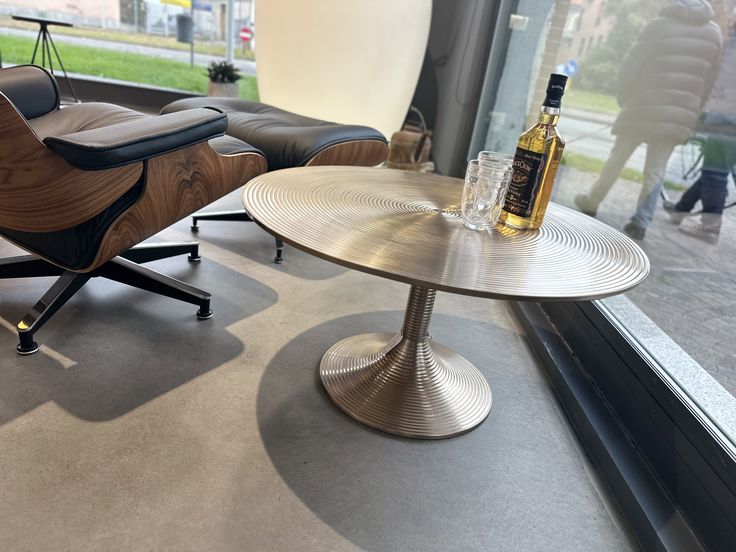 Abhika, Kampai coffee table, gold metal, H40xD77 cm