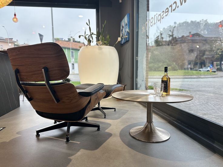 Abhika, Kampai coffee table, gold metal, H40xD77 cm