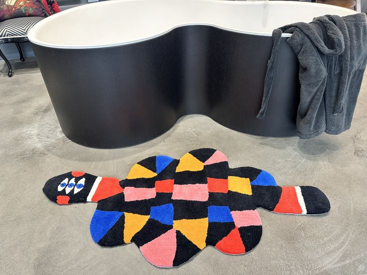 Qeeboo, tappeto Oggian Slip M