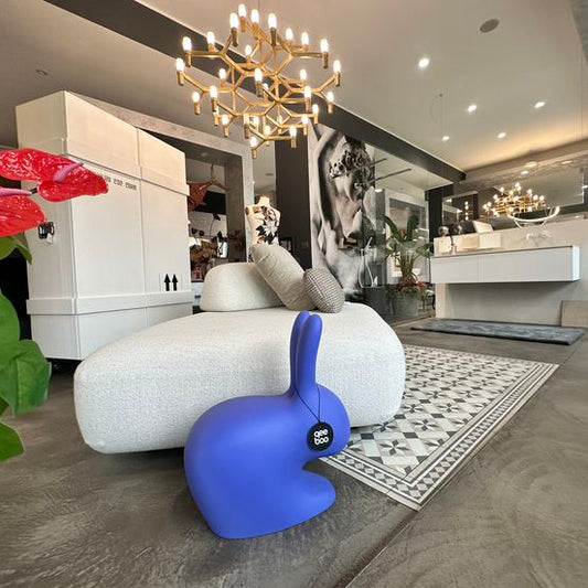 Qeeboo, sedia Rabbit per bambini blue violet