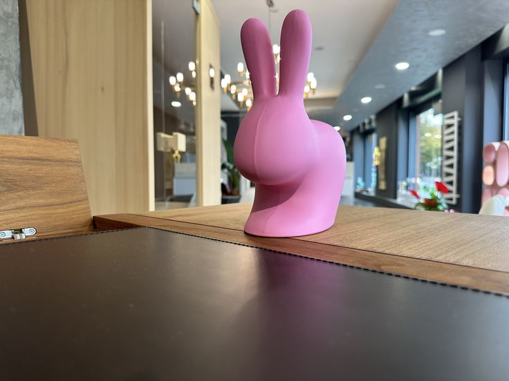 Qeeboo, Rabbit XS Doorstopper Bright Pink