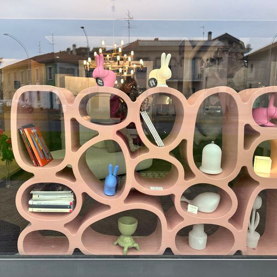 Qeeboo, Libreria Koibuchi rosa