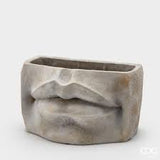Enzo De Gasperi, vaso cemento labbra, h16x26,5x15,5 cm, waterproof, outdoor