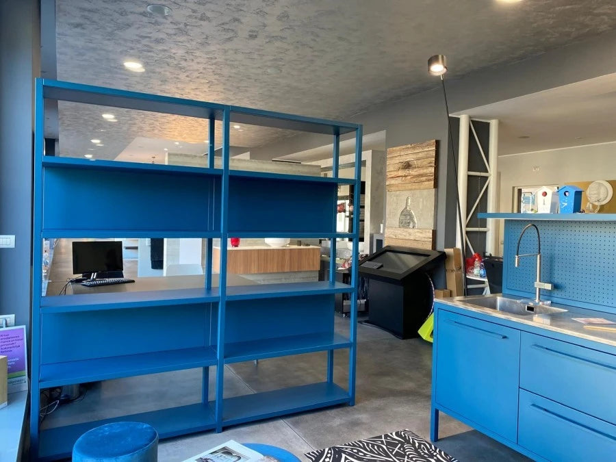 Fantin, libreria Frame, metallo goffrato blu oceano, h210xl212xp36 cm