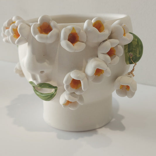 Patrizia Italiano, Vaso scultura siciliano FRANGIPANE fatto a mano in ceramica, piccolo