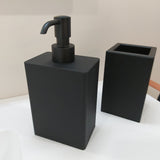 Geelli, Dispenser Ivasi in gel nero e pompetta nero opaco, gel poliuretano, 9,5 x 6,5 x h 18 cm, GVA-D02-C06
