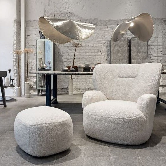 Gervasoni, poltrona girevole Loll 09 con pouf Loll 08, rivestita in tessuto bear-polar, Paola Navone, LOL009FCD/LOL008FCD