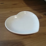 Fiorerà un Giardino, heart-shaped saucer in stoneware, cream color, 10x11.5 cm