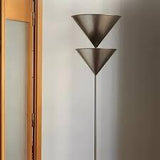 Oluce, Lampada da terra Pascal, metallo alluminio bronzo, h200xd35 cm, Vico Magistretti