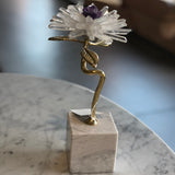 Abhika, Decorazione Flower Lixus, marmo, metallo e pietre preziose, H31xD17 cm
